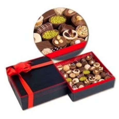 1 Kg Gurme El Yapımı Karışık Çikolata Kutusu pasta