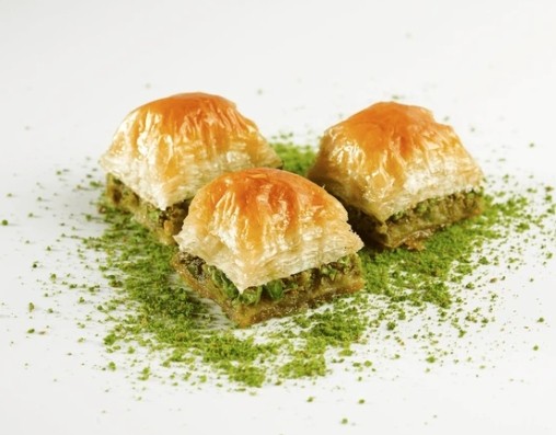 Damak Çatlatan 750 Gr Fıstıklı Baklava pasta