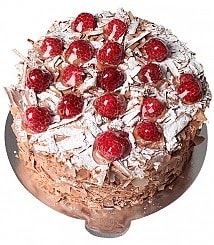 Tatlı Anları Unutulmaz Kılan 6–9 Kişilik Çikolatalı Frambuazlı Yaş Pasta pasta